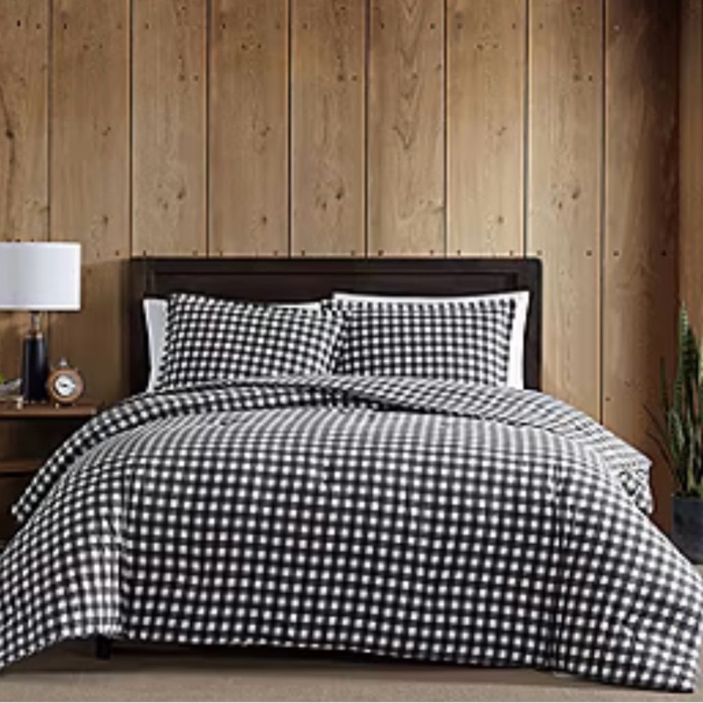 Marcielo Mountain Plaid Black and Off-White Cotton Duvet Cover Set - White/Black